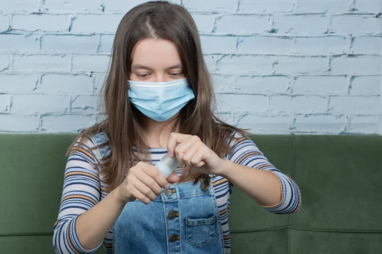 Preventive Health Strategies While Immunocompromised: Daily Habits for Peak Wellness